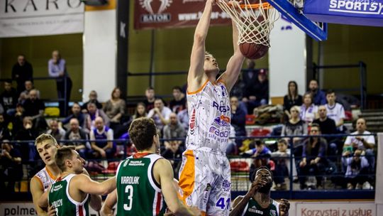 "Smoki" rozbiły Miasto Szkła. Show Parzeńskiego