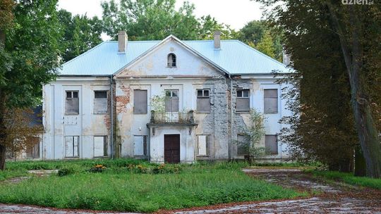 Spacerkiem po mieście: Dwór Pruszaków
