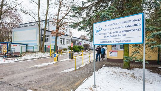 Spacerkiem po mieście: szpital w Krychnowicach