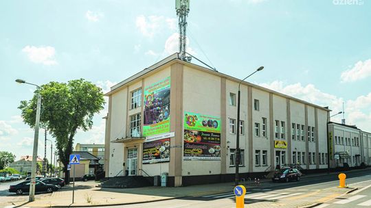 Spacerkiem po mieście. Zakładowy Dom Kultury "Mewa"