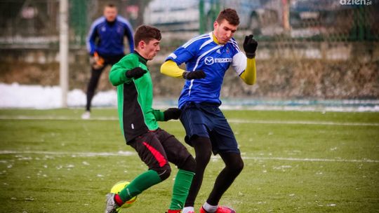 Sparingowy remis Broni