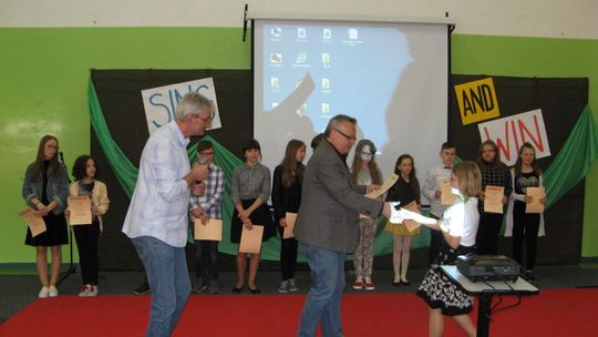 Śpiewająco znają języki obce