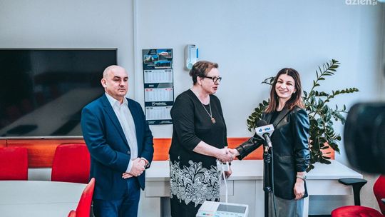 Sprzęt za 300 tys. zł trafił do szpitala. Kupiła go prywatna firma