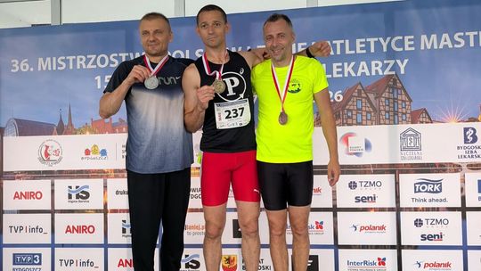 Srebrny medal Daniela Kossowskiego na Mistrzostwach Polski Masters. Przed nim start w Korei Południowej