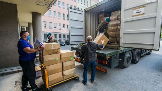 Środki ochrony z ARM trafiły do radomskiego szpitala