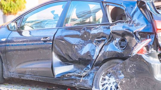 Staranował 10 aut. Usłyszał zarzuty