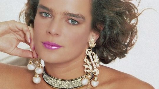 STEPHANIE: KSIĘŻNICZKA MONACO – historia jak z bajki?