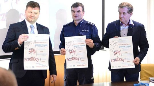 Stop przemocy! Rusza Niebieski Tydzień