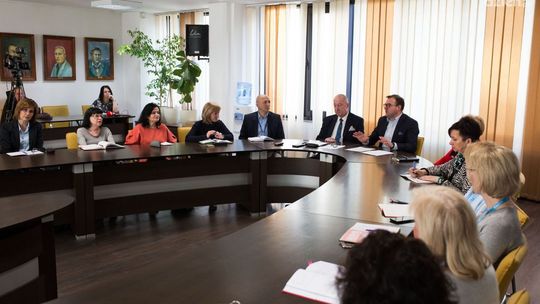 Strajk nauczycieli. Co z opieką uczniów?