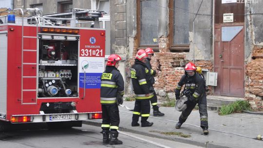 Strażacy gasili poddasze kamienicy w Rynku