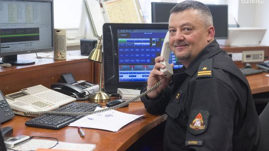 Strażak bohater uratował życie przez telefon