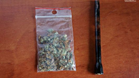 Strażnicy zatrzymali kobietę z marihuaną