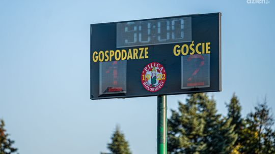 Strzelecki popis Pilicy Białobrzegi w meczu dwóch stulatków...