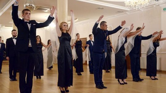 STUDNIÓWKA:  "Baczyńskiego"