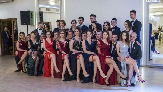 Studniówki 2018. "Skórzanka" i "Montessori"