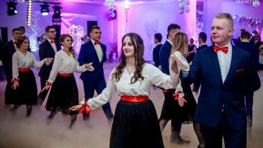 Studniówki 2019: "Energetyk" i "Słowacki" (zdjęcia)