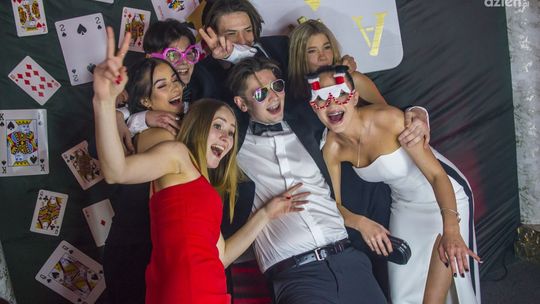 Studniówki 2020: Kochanowski (foto i wideo) Studniówki 2020: Kochanowski (foto i wideo)