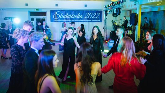 Studniówki 2022: I LO im. Stefana Czarnieckiego w Kozienicach