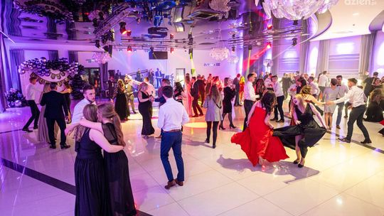 Studniówki 2022: Zespół Szkół Ponadpodstawowych im. Stanisława Staszica w Białobrzegach