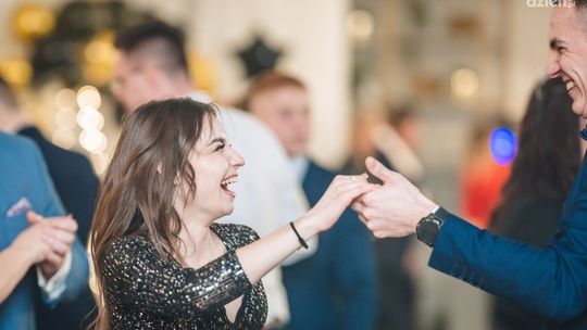 Studniówki 2023: Centrum Kształcenia Zawodowego i Ustawicznego w Pionkach [WIDEO]