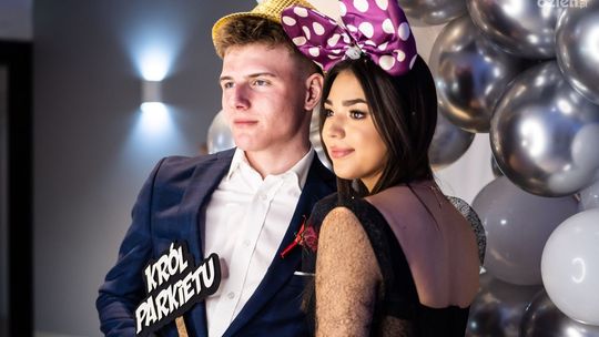 Studniówki 2024: Liceum Ogólnokształcące im. Armii Krajowej w Białobrzegach [WIDEO]