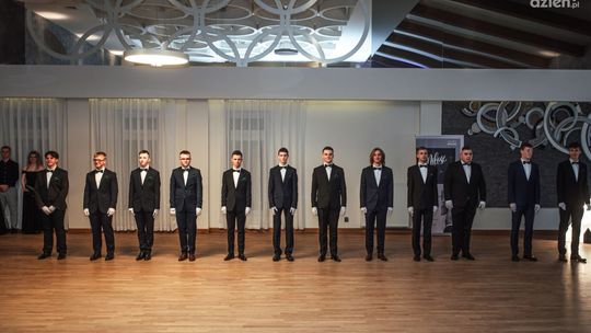 Studniówki 2024. X LO im. Stanisława Konarskiego [WIDEO]