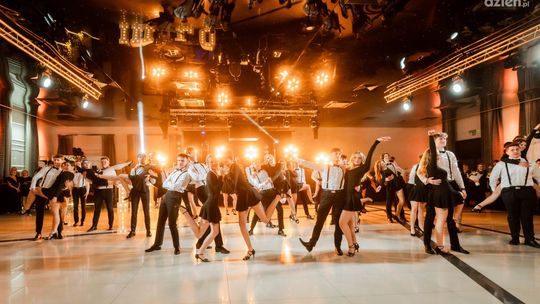 Studniówki 2025: III Liceum Ogólnokształcące im. płk. Dionizego Czachowskiego w Radomiu [FOTO/WIDEO]