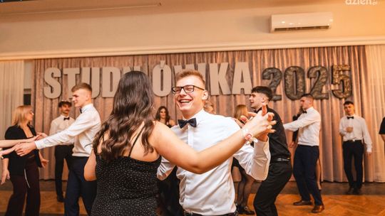 Studniówki 2025: Zespół Szkół nr 2 im. Ludwika Skowyry w Przysusze [FOTO/WIDEO]