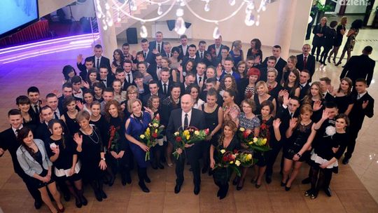 Studniówkowe szaleństwo trwa! (FOTO I VIDEO)