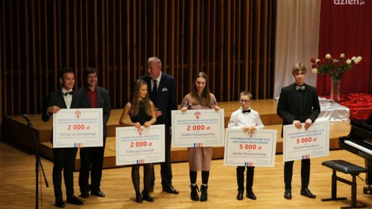 Stypendia artystyczne wręczone
