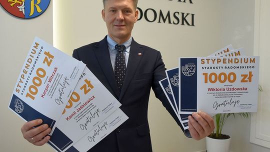 Stypendia dla uczniów szkół z terenu powiatu radomskiego