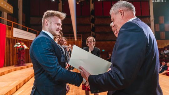 Stypendia prezesa rady ministrów rozdane