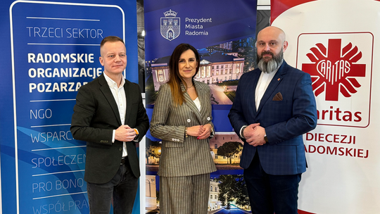 Świąteczne spotkanie wielkanocne dla osób samotnych i potrzebujących Świąteczne spotkanie wielkanocne dla osób samotnych i potrzebujących