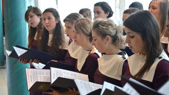 Świąteczny opłatek i życzenia