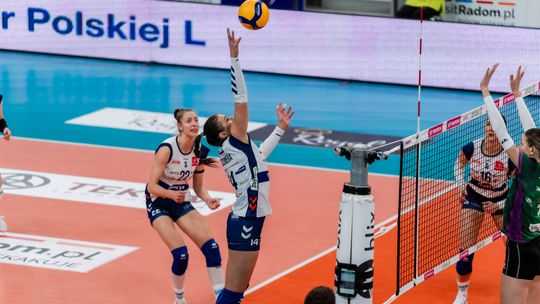 Świetny DevelopRes nie dał szans Radomce. Rzeszowianki zepchnęły radomianki z pozycji lidera Tauron Ligi