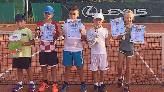 Świetny występ młodych tenisistów RKT Return Radom