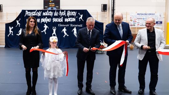 Święto w szkole w Woli Taczowskiej. Do użytku oddano nową halę sportową