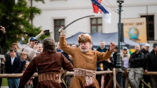 Szable w dłoń! Piknik historyczny z okazji rocznicy uchwalenia konstytucji Nihil novi