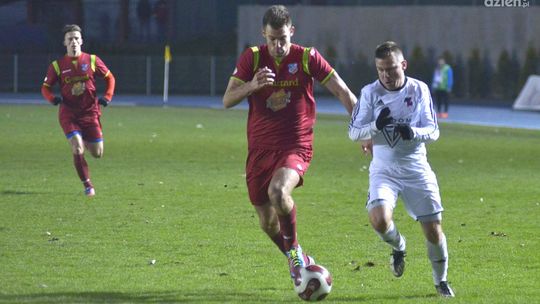 Szalony mecz Broni na wodzie i komplet punktów