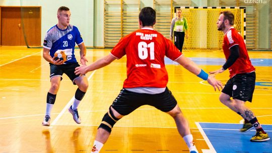 Szczypiorniści Uniwersytetu odrobią zaległości