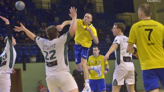 Szczypiorniści Uniwersytetu wysoko wygrali u siebie