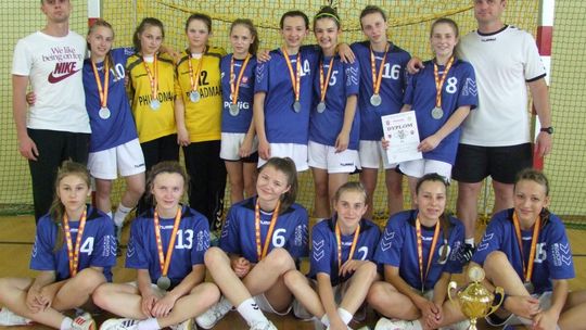 Szczypiornistki Publicznego Gimnazjum nr 8 drugie na Mazowszu!