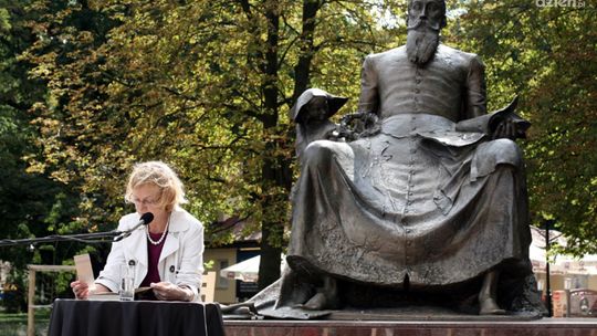 Szefowie placówek kultury czytali "Pana Tadeusza"