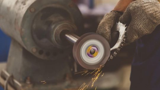 Szlifowanie - rodzaje szlifierek i techniki szlifowania