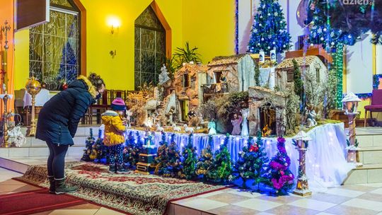 Szopka z Bolonii w parafii w Groszowicach