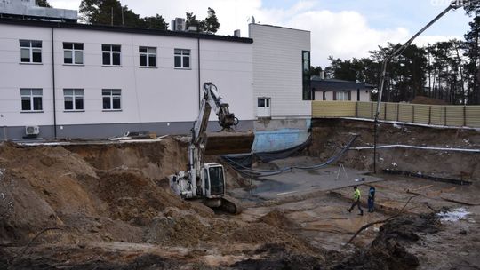 Szpital w Pionkach. Co słychać na budowie?