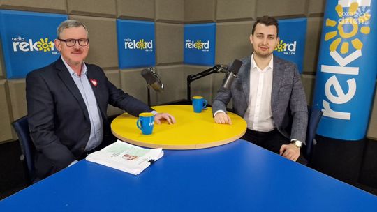 Szprendałowicz: Parlamentarzyści PiS celowo uruchomili pieniądze dopiero teraz