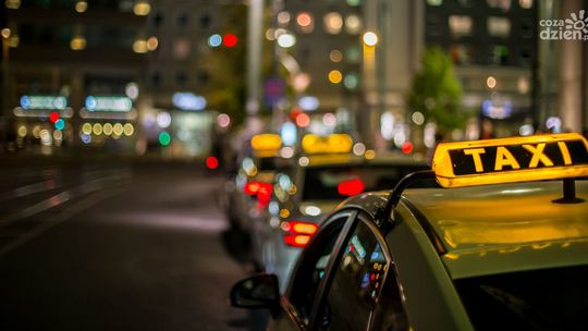 Szybki i bezpieczny transport w Warszawie? Aplikacja iTaxi