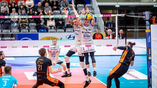 Szybki triumf lidera Jastrzębskiego Węgla nad Cerradem Enea Czarnymi Radom