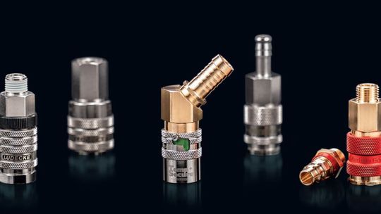 Szybkozłącza pneumatyczne: Kluczowy Element Wydajnego Systemu Pneumatyki